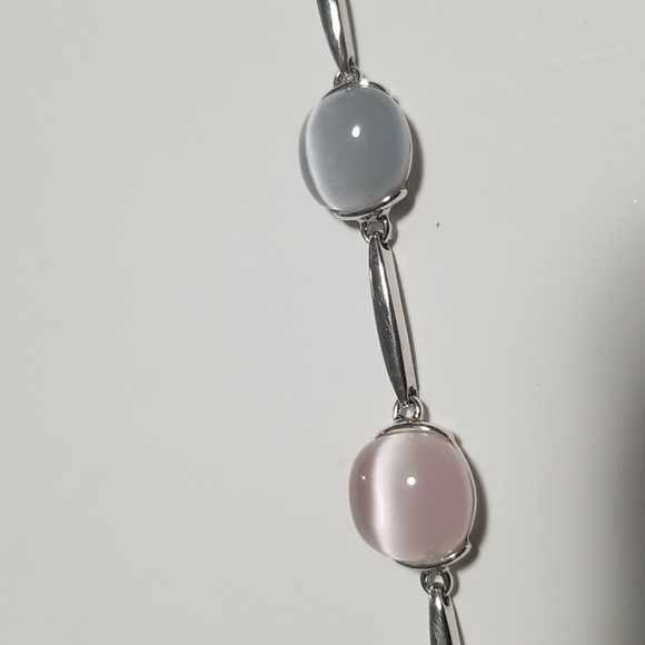 Unbranded Silver Bracelet With Grey and Pink Stones - Picture 2 of 9